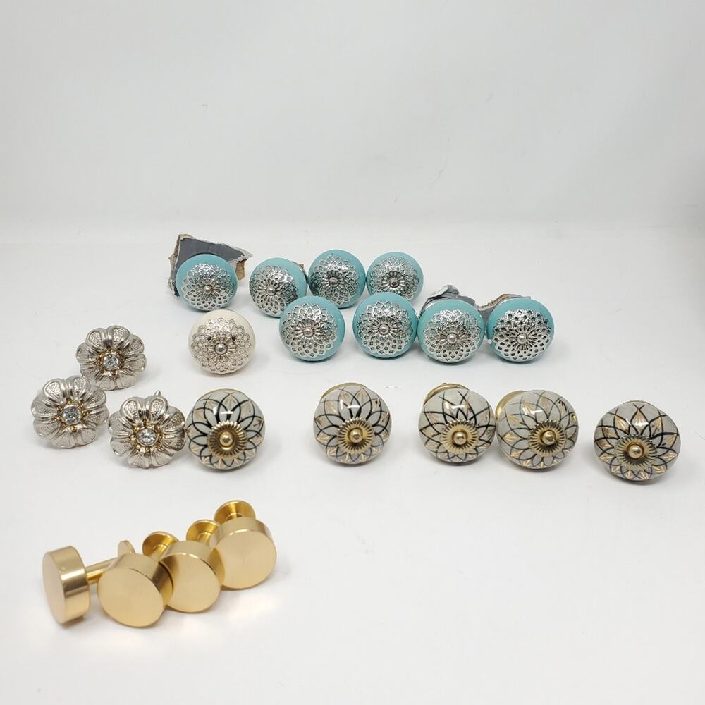 Ceramic and Metal Lot of 21 Assorted Decorative Knobs in teal and silver